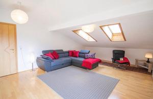 A seating area at Ferienwohnung Kienast