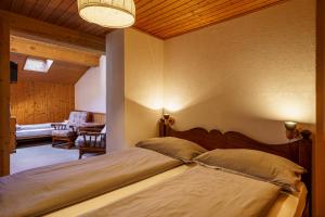 Katil atau katil-katil dalam bilik di Hotel Silvapina