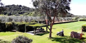 Een tuin van Agriturismo Ristorante Monte Argentario