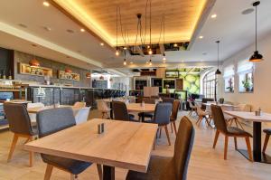 Restauracja lub miejsce do jedzenia w obiekcie Hotel Grunt