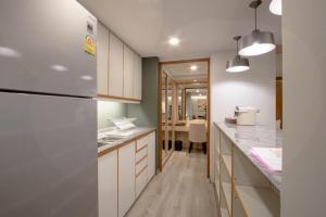 Nhà bếp/bếp nhỏ tại The Residence Rajtaevee Hotel