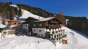 Zdjęcie z galerii obiektu Gästehaus Standardhaus w Saalbach Hinterglemm
