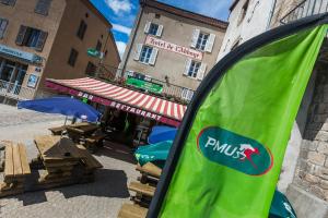 Fotografie z fotogalerie ubytování Hotel De L'Abbaye v destinaci Sauxillanges