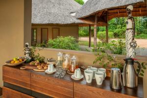 Oprema za pripravo čaja oz. kave v nastanitvi Chikunto Safari Lodge