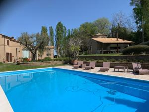 Hồ bơi trong/gần Villa Cecalina