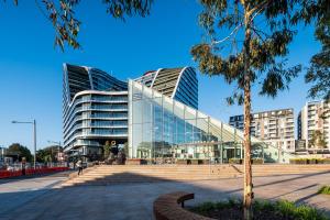 Gallery image of SKYE Suites Green Square in Sydney