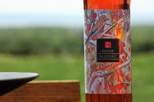 Certifikát, hodnocení, plakát nebo jiný dokument vystavený v ubytování Koczor Winery & Guesthouse