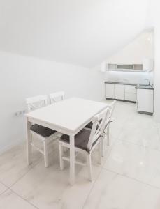 Kuchyňa alebo kuchynka v ubytovaní Corso Lux Apartman