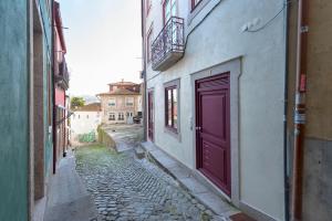 Imagen de la galería de LovelyStay - Vitoria Viewpoint 1BR Flat, en Oporto