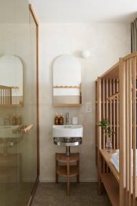 Ένα μπάνιο στο Carina - Design&Lifestyle hotel