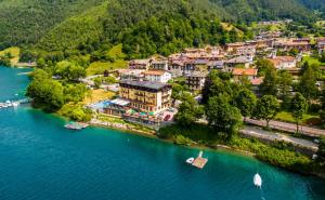 Gambar di galeri bagi Albergo Mezzolago di Mezzolago