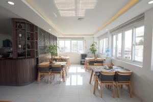 Restaurace v ubytování Hera Hotel Airport