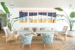 Gallery image of Casa Mãe in Lagos +30 photos