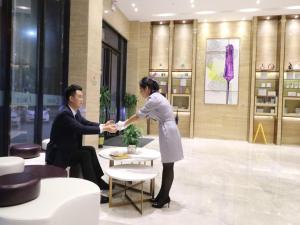 Gallery image ng Lavande Hotel Jiangmen Heshan Bus Terminal sa Heshan