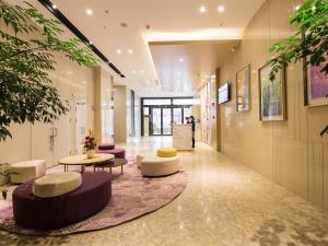 Zona d'estar a Lavande Hotel Qijiang High-speed Railway Station