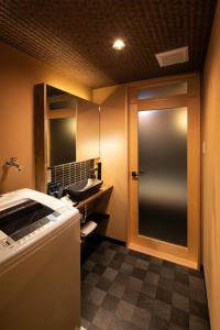 Koupelna v ubytování Kanade Inari-Sandomae + 13 fotografií