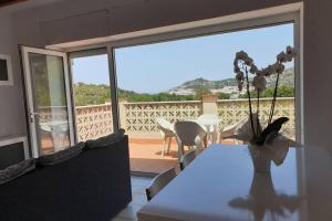 Nespecifikovaný výhled na hory nebo výhled na hory při pohledu z apartmánu
