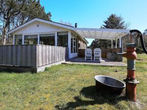 Zahrada ubytování 4 person holiday home in Hals-By Traum