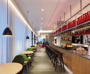 Εστιατόριο ή άλλο μέρος για φαγητό στο citizenM Taipei North Gate +53 φωτογραφίες