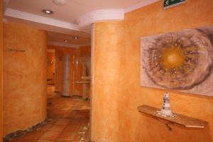A bathroom at Wellness-Pension Jagahütt'n