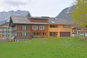 Nespecifikovaný výhled na hory nebo výhled na hory při pohledu z apartmánu