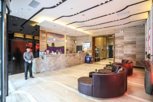Gallery image of Lavande Hotel Jinan High-Tech Wanda Exhibition Center in Jinan