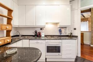 Kuchyňa alebo kuchynka v ubytovaní Apartamento Ruzafa Centro II