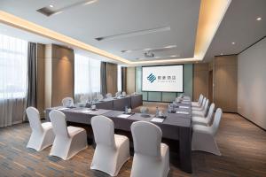 Konferenční prostory v ubytování Fuzhou Mawei Yiho Hotel