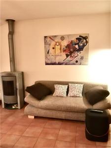 Zona de estar de Ferienwohnung mit Garten und Pool in Ascona