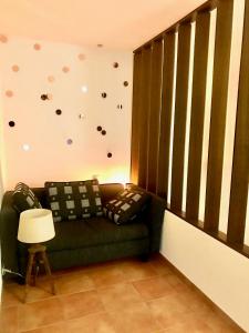 Zona de estar de Ferienwohnung mit Garten und Pool in Ascona