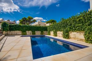 The swimming pool at or close to Ideal Property Mallorca - Casa Francina