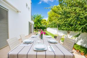 A garden outside Ideal Property Mallorca - Casa Francina