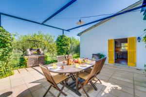 Vonkajšia záhrada v ubytovaní Ideal Property Mallorca - Can Flauta