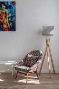 Fotografia z galérie ubytovania Downtown Elegance by Great Market Hall - 2 BEDROOMS, 1 LIVING ROOM, 2 BATHROOMS, FREE AIRCONDITIONER, FREE ITALIEN COFFEE v Budapešti