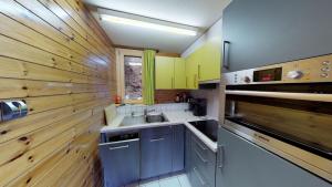Köök või kööginurk majutusasutuses Tschuggen 59