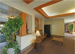 Posezení v ubytování Americas Best Value Inn Laredo