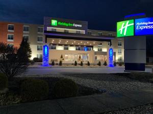 a hospital with blue lights in front of a building at Holiday Inn Express - Allentown North by IHG in Allentown