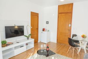 Apartamento aconchegante em Alto de Pinheiros TV 또는 엔터테인먼트 센터