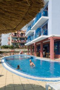 Photo de la galerie de l'établissement Hotel Nadia, à Primorsko