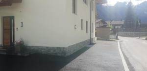 Budynek, w którym mieści się apartament