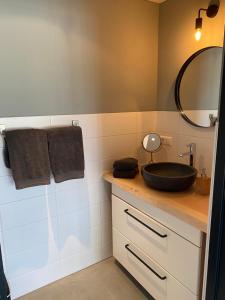 Φωτογραφία από το άλμπουμ του Appartement de Lerarenkamer in de Oude School σε Heerlen +23 φωτογραφίες