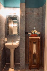 Ванная комната в Ilion Hotel