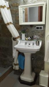 Vonios kambarys apgyvendinimo įstaigoje Casa Rural La Antigua Tahona