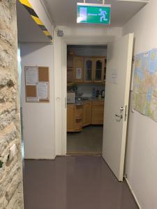 Kuchyň nebo kuchyňský kout v ubytování Süda Hostel