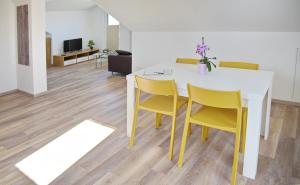 TV a/nebo společenská místnost v ubytování Boardinghouse Jungwirth-Wohnzeit