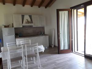 Kuchyňa alebo kuchynka v ubytovaní Agriturismo Le Chiare Stelle + 37 fotografií