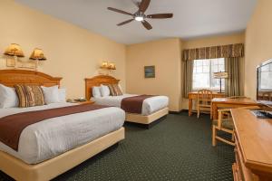 Ένα ή περισσότερα κρεβάτια σε δωμάτιο στο Chena Hot Springs Resort +50 φωτογραφίες