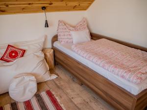 Postel nebo postele na pokoji v ubytování Chata Ondrejanka