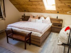 Postel nebo postele na pokoji v ubytování Chata Ondrejanka