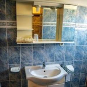 Kúpeľňa v ubytovaní Apartmani Nikolina